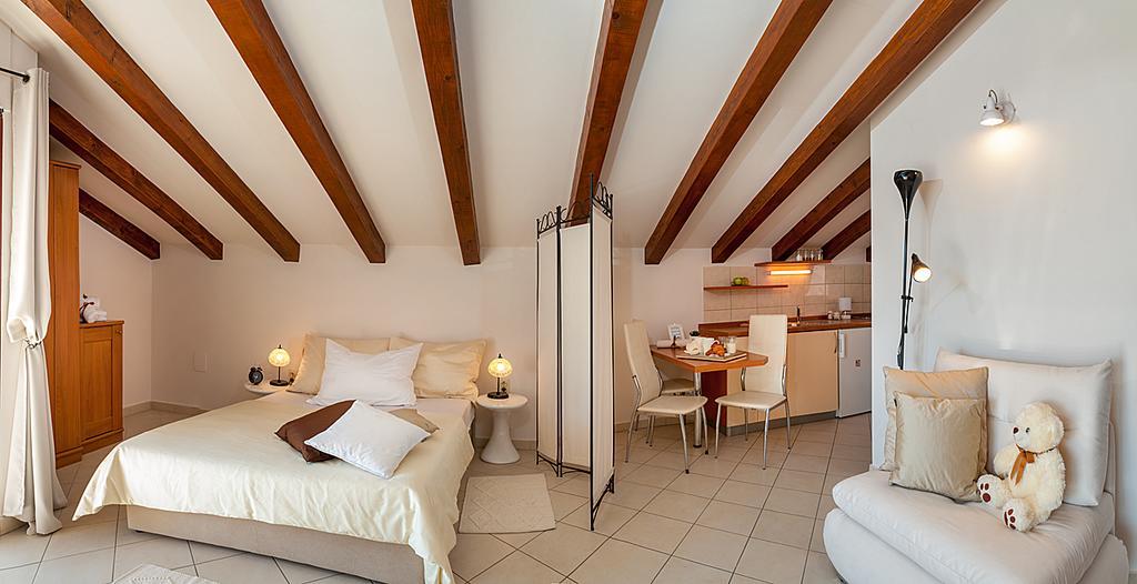 Villa Croatica Apartments Zaboric Ngoại thất bức ảnh