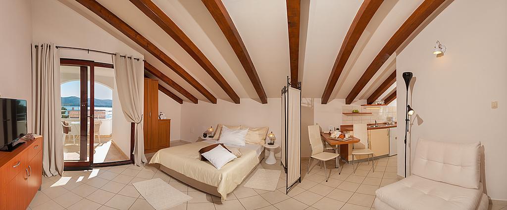 Villa Croatica Apartments Zaboric Ngoại thất bức ảnh